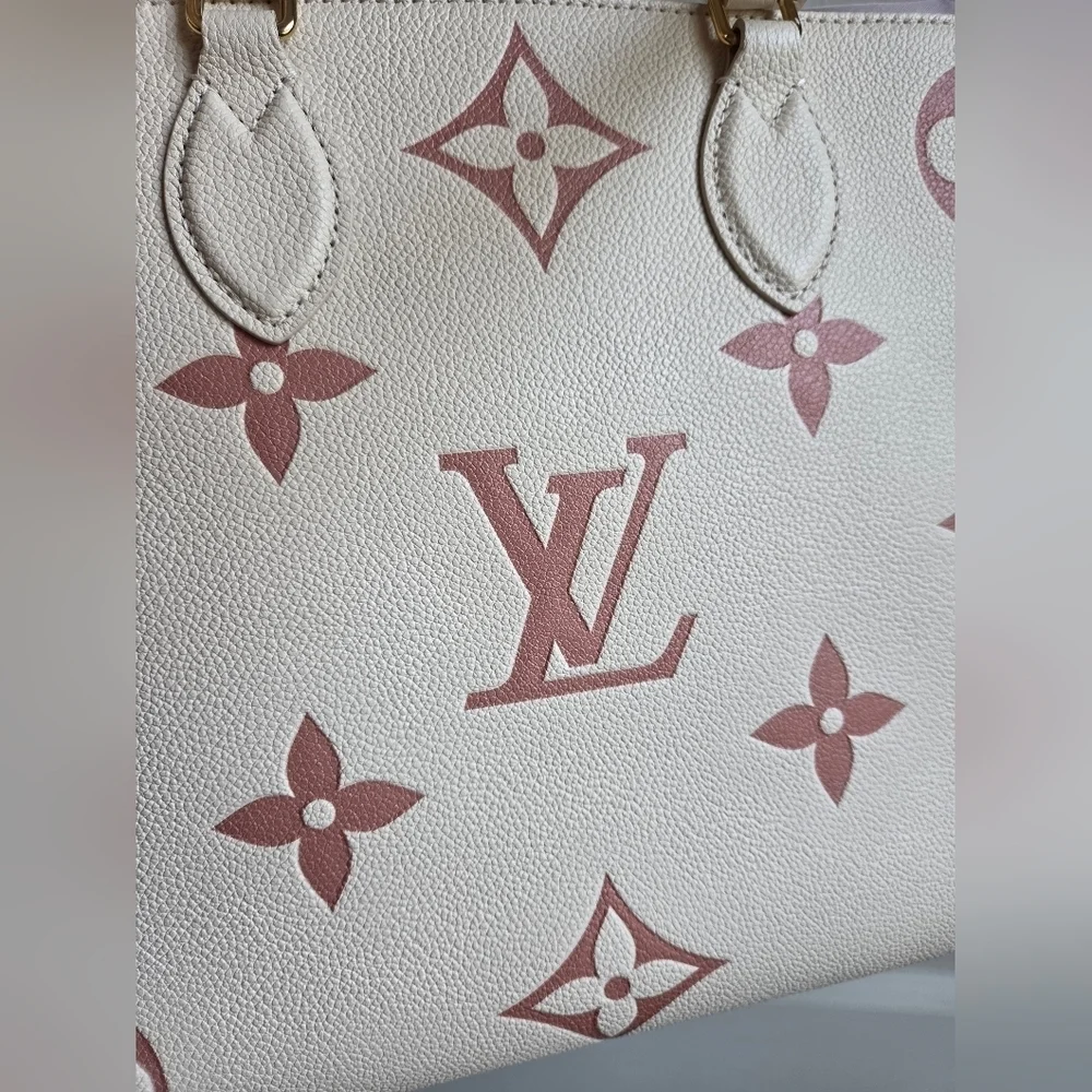 Louis Vuitton Onthego MM Giant Empreinte | Creme & Rose Trianon | Excellent